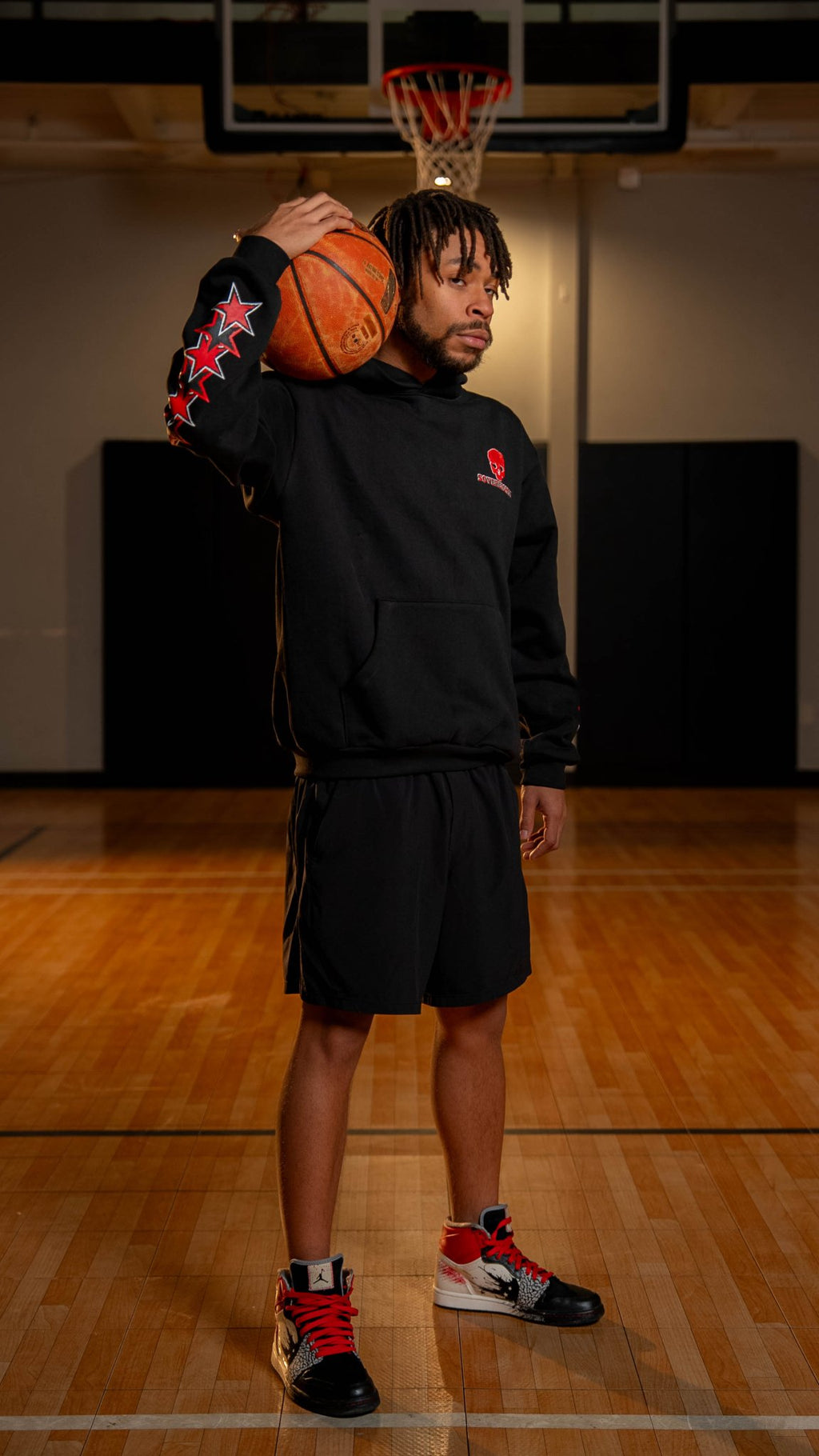 CHICAGO BLACK HOODIE - Sovereignty